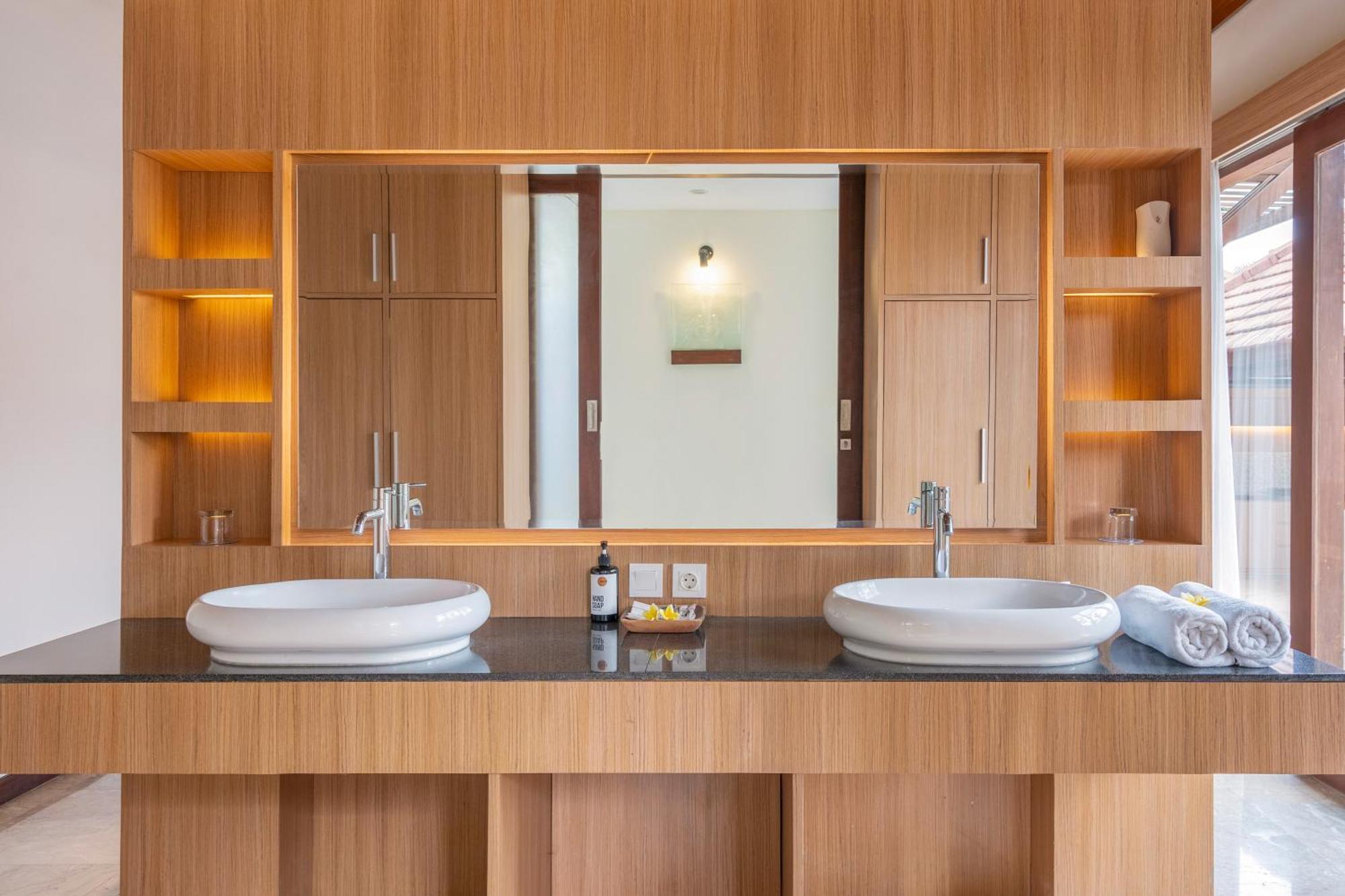 Kings Villas Sanur By Moria Denpasar Exterior foto